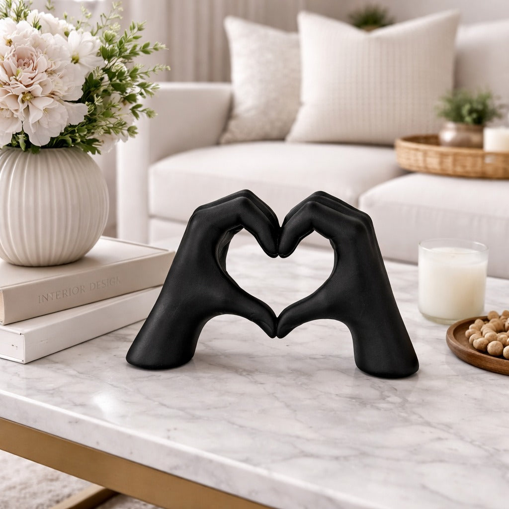 SimpluAcasa™ Decoratiune sculpturala maini in forma de inima – rasina – — Confort Practic Pentru Casa Ta Imagine secundară a produsului